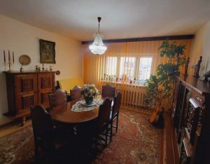 Appartement 4 chambres à vendre dans Cluj-napoca, zone Marasti