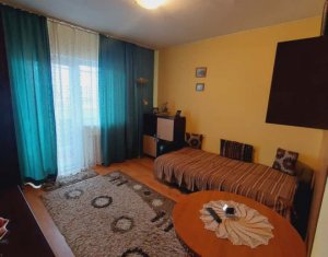 Appartement 4 chambres à vendre dans Cluj-napoca, zone Marasti