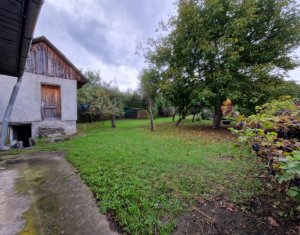 Teren si casa ideala pentru dezvoltare imobiliara, zona RrM3