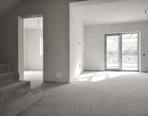 Casa individuala spatioasa–aer curat, liniste si confort in Popesti
