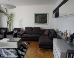 , 88m2 dans Cluj-napoca, zone Manastur