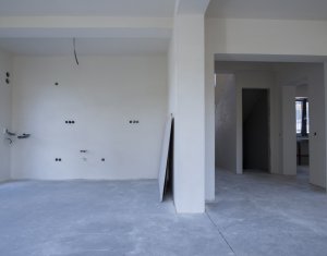 Maison 5 chambres à vendre dans Chinteni