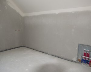 Maison 5 chambres à vendre dans Chinteni