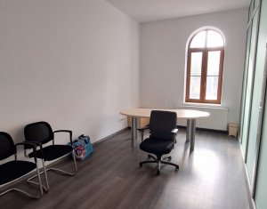 Bureau à louer dans Cluj-napoca, zone Centru