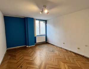 Iroda kiadó on Cluj-napoca, Zóna Manastur