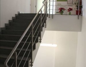 Spatiu comercial sau birouri 204mp piata Cipariu mezanin