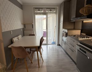 Appartement 3 chambres à vendre dans Floresti