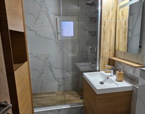 Appartement 3 chambres à louer dans Cluj-napoca, zone Plopilor