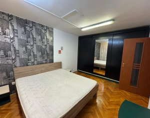 Appartement 3 chambres à vendre dans Cluj-napoca, zone Manastur