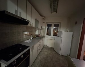 Appartement 3 chambres à vendre dans Cluj-napoca, zone Manastur