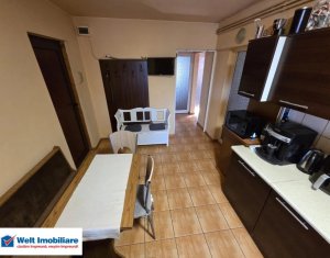 Appartement 3 chambres à vendre dans Cluj-napoca, zone Intre Lacuri