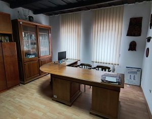 , 270m2 dans Cluj-napoca, zone Dambul Rotund