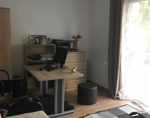 Maison 5 chambres à vendre dans Floresti