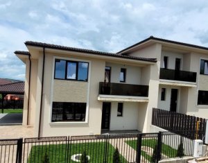 , 120m2 dans Chinteni