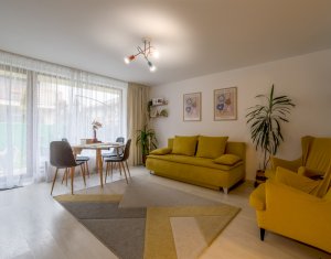 Maison 5 chambres à vendre dans Floresti