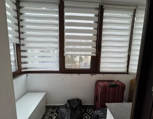 Appartement 3 chambres à vendre dans Cluj-napoca, zone Intre Lacuri