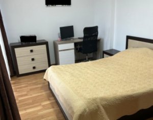 Maison 5 chambres à vendre dans Floresti