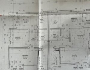 Maison 5 chambres à vendre dans Floresti