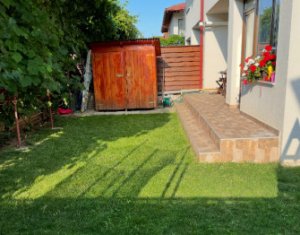 Maison 5 chambres à vendre dans Floresti
