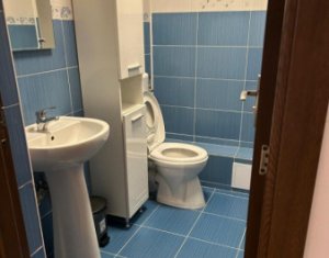 Maison 5 chambres à vendre dans Floresti