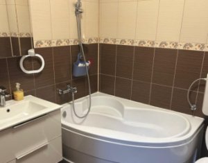 Maison 5 chambres à vendre dans Floresti