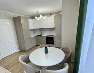 Appartement 4 chambres à vendre dans Cluj-napoca, zone Manastur