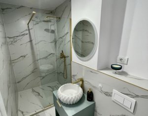 Appartement 4 chambres à vendre dans Cluj-napoca, zone Manastur