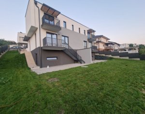 Vila in duplex, intr-o zona linistita, D+P+E, Dezmir