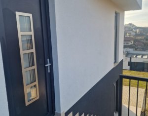 Vila in duplex, intr-o zona linistita, D+P+E, Dezmir