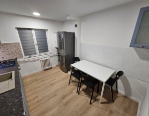 Appartement 3 chambres à louer dans Cluj-napoca, zone Marasti