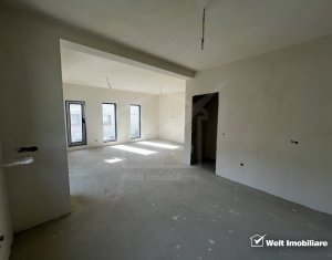 Maison 12 chambres à vendre dans Campenesti, zone Centru