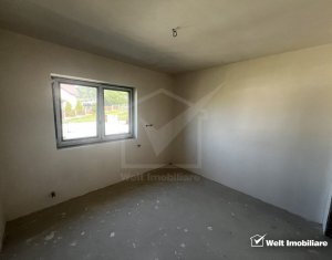 Maison 12 chambres à vendre dans Campenesti, zone Centru