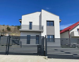 Maison 6 chambres à vendre dans Campenesti