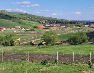 , 860m2 dans Chinteni