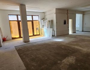 Bureau à vendre dans Floresti