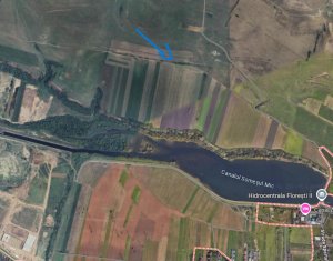 , 1070m2 dans Floresti