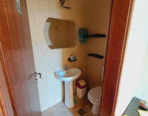 Appartement 3 chambres à louer dans Cluj-napoca, zone Centru