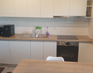 Lakás 3 szobák eladó on Floresti