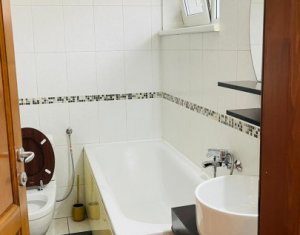 Maison 5 chambres à vendre dans Cluj-napoca, zone Buna Ziua