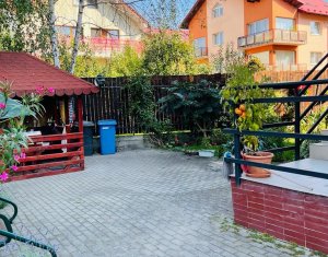Maison 5 chambres à vendre dans Cluj-napoca, zone Buna Ziua