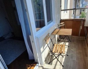 Appartement 3 chambres à vendre dans Cluj-napoca, zone Intre Lacuri