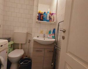 Appartement 3 chambres à vendre dans Cluj-napoca, zone Intre Lacuri