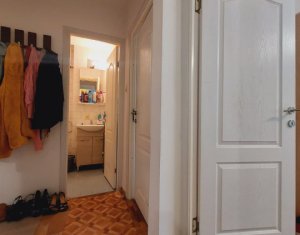 Appartement 3 chambres à vendre dans Cluj-napoca, zone Intre Lacuri