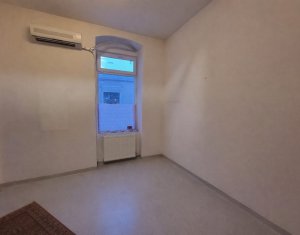 Maison 4 chambres à vendre dans Cluj-napoca, zone Centru