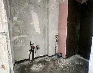Appartement 4 chambres à vendre dans Cluj-napoca, zone Zorilor