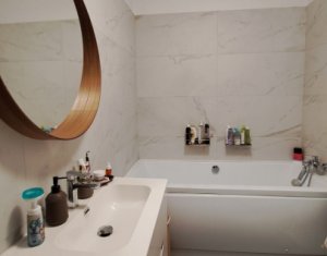 Appartement 3 chambres à louer dans Floresti