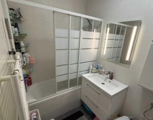 Appartement 3 chambres à vendre dans Floresti
