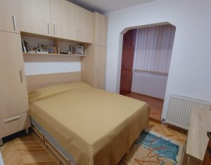 Appartement 4 chambres à vendre dans Cluj-napoca, zone Manastur