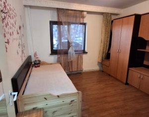 Appartement 3 chambres à vendre dans Cluj-napoca, zone Marasti