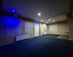 Bureau à louer, 100m2 dans Cluj-napoca, zone Centru